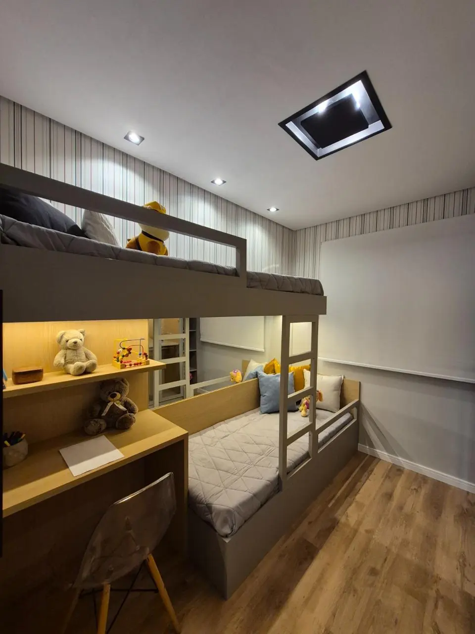 Dormitório Infantil — Apartamento Decorado Construtora Árbore — móveis planejados em MDF pela Dillare em Itatiba - SP